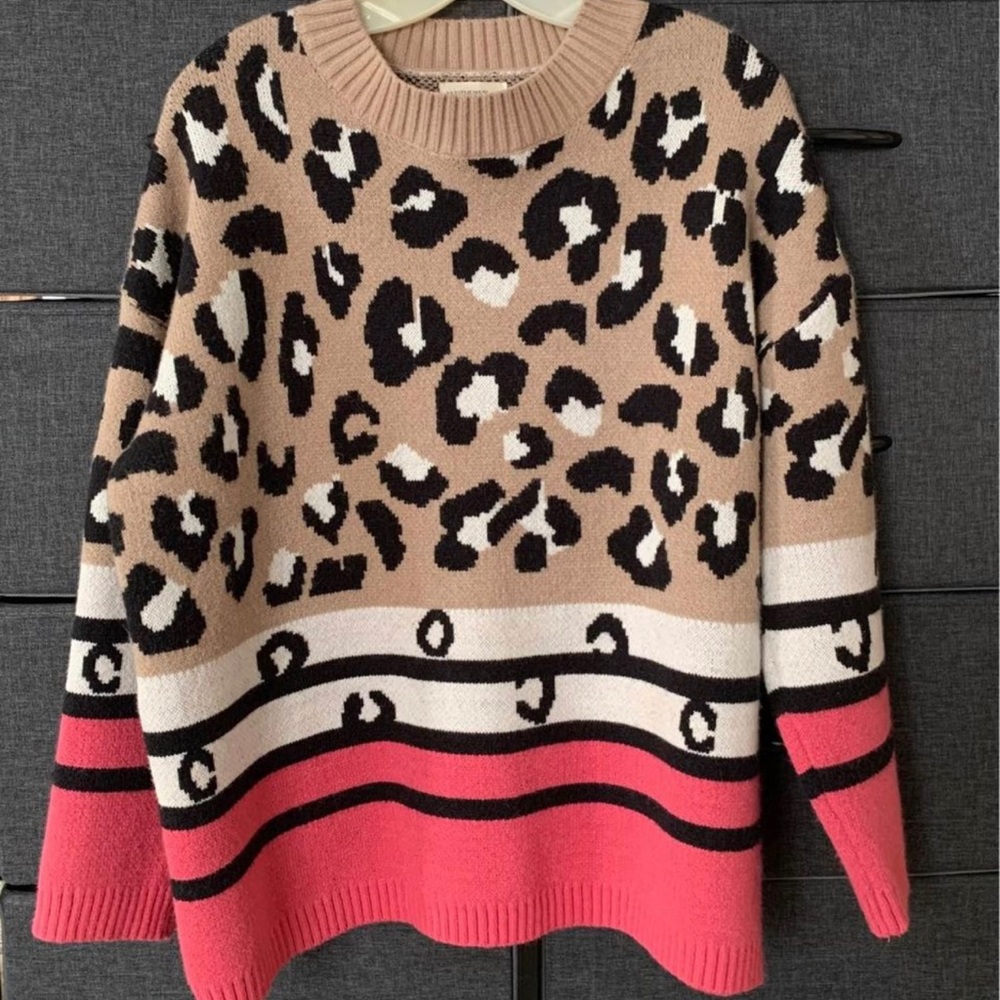 Woman’s Sz S/M boutique brand originally $58 asking $14🔥